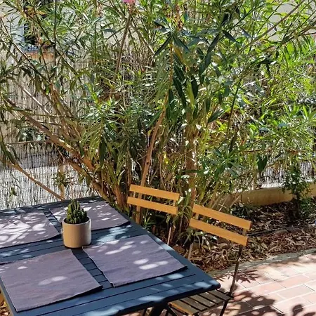 Beaux Climatises - 3 Pieces - Espaces Exterieurs - Parking - Proche Lejlighed *