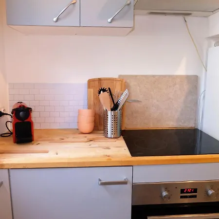 Beaux Climatises - 3 Pieces - Espaces Exterieurs - Parking - Proche