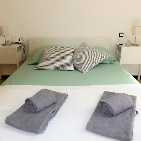 Beaux 3 Pieces Avec Espaces Exterieurs Et Parking - Proche Appartamento Hyères