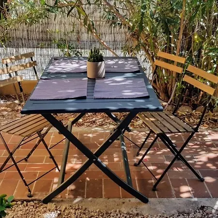 Beaux Climatises - 3 Pieces - Espaces Exterieurs - Parking - Proche Daire