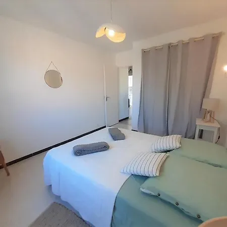 Daire Beaux Climatises - 3 Pieces - Espaces Exterieurs - Parking - Proche Hyères