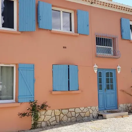Beaux 3 Pieces Avec Espaces Exterieurs Et Parking - Proche * Hyères