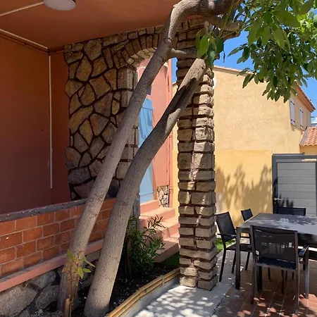 Daire Beaux Climatises - 3 Pieces - Espaces Exterieurs - Parking - Proche