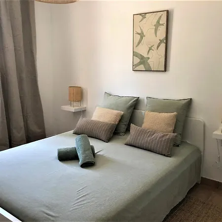 Beaux 3 Pieces Avec Espaces Exterieurs Et Parking - Proche Appartamento Hyères