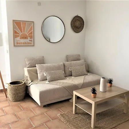 Beaux 3 Pieces Avec Espaces Exterieurs Et Parking - Proche *