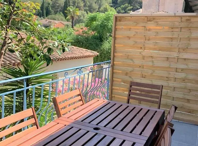 Beaux Climatisés - 3 Pièces - Espaces Extérieurs - Parking - Proche Appartement