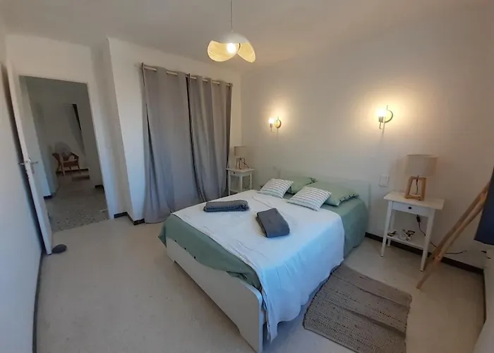 Appartement Beaux Climatisés - 3 Pièces - Espaces Extérieurs - Parking - Proche *