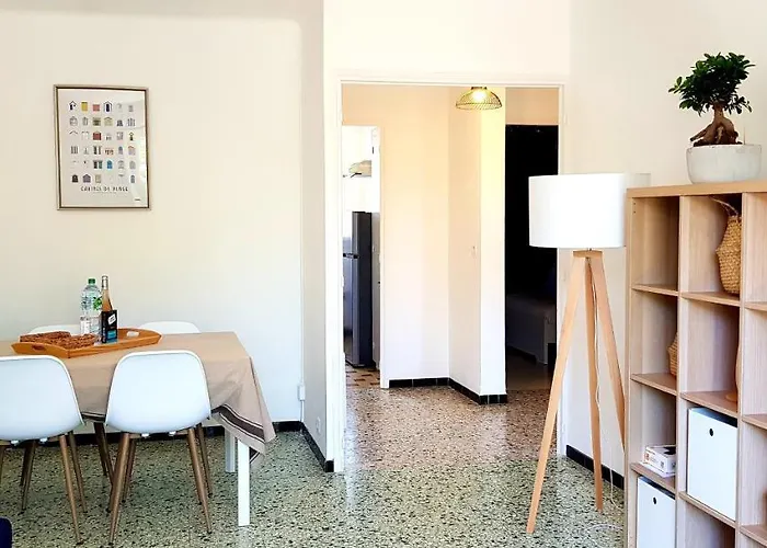 Appartement Beaux Climatisés - 3 Pièces - Espaces Extérieurs - Parking - Proche