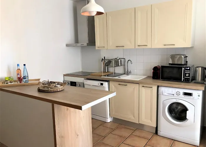 Appartement Beaux Climatisés - 3 Pièces - Espaces Extérieurs - Parking - Proche *