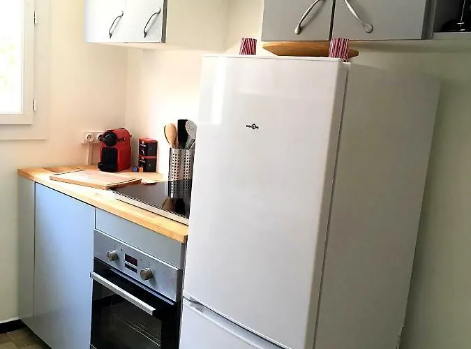 Appartement Beaux Climatisés - 3 Pièces - Espaces Extérieurs - Parking - Proche